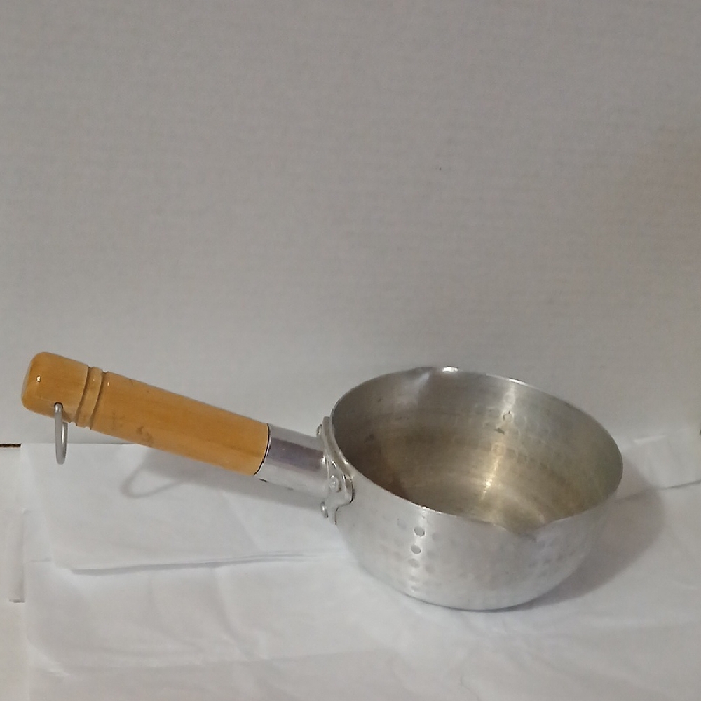 Easy Cook Intl vtg Stainless Steel Saucepan with Wooden Handle